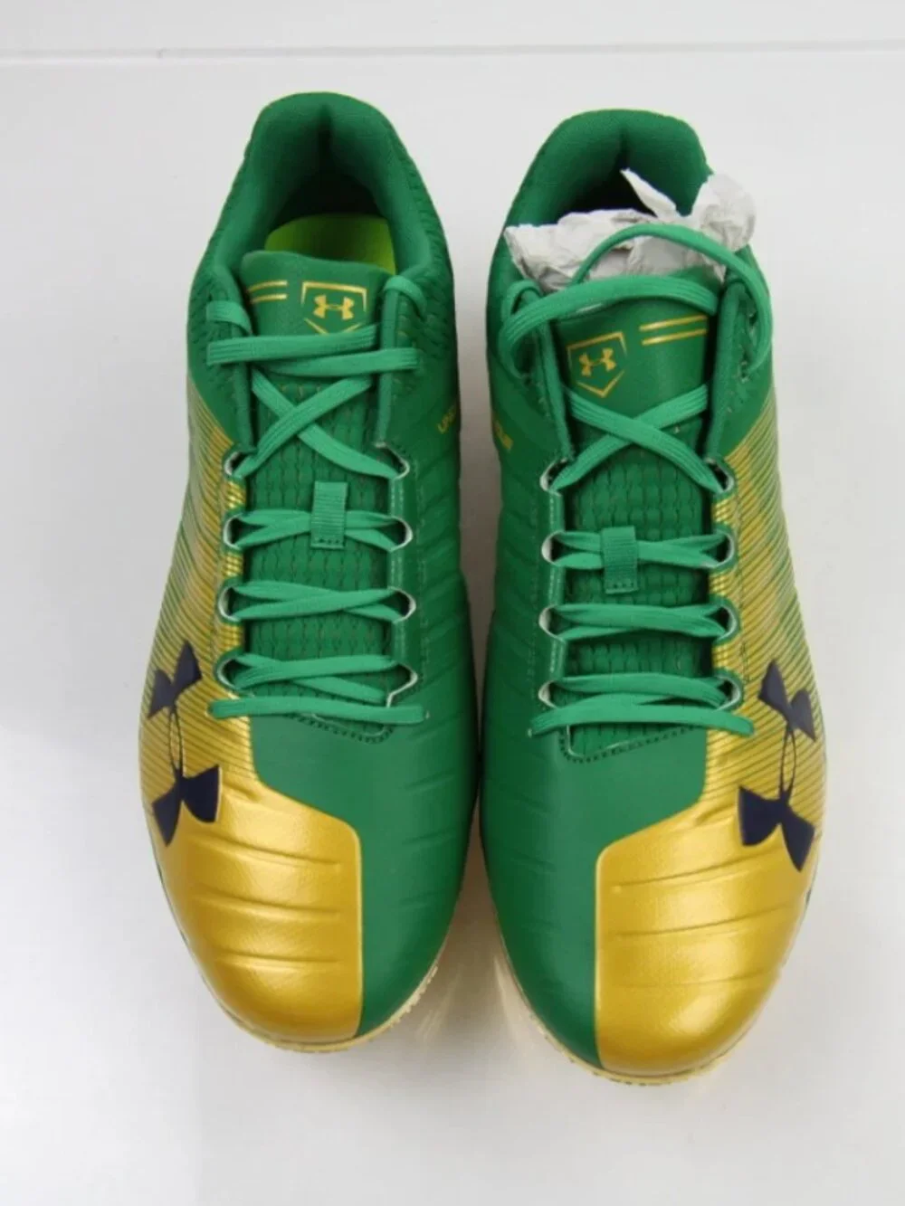 Mens NWT Under Armour Notre Dame Fighting Irish baseball cleats